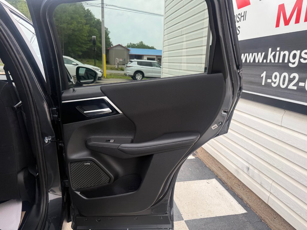 2026 Mitsubishi Outlander Plug-in Hybrid ES S-AWC in Kentville, Nova Scotia - 16 - w1024h768px