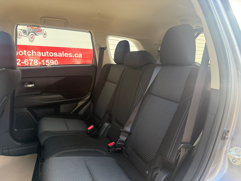 Mitsubishi OUTLANDER SE, keyless entry, backup camera, Bluetooth 2020 à COLDBROOK, Nouvelle-Écosse - 14 - w1024h768px