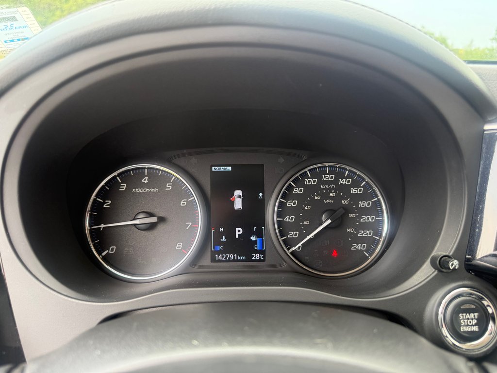 2020 Mitsubishi OUTLANDER ES, keyless entry, backup camera, Bluetooth in COLDBROOK, Nova Scotia - 11 - w1024h768px