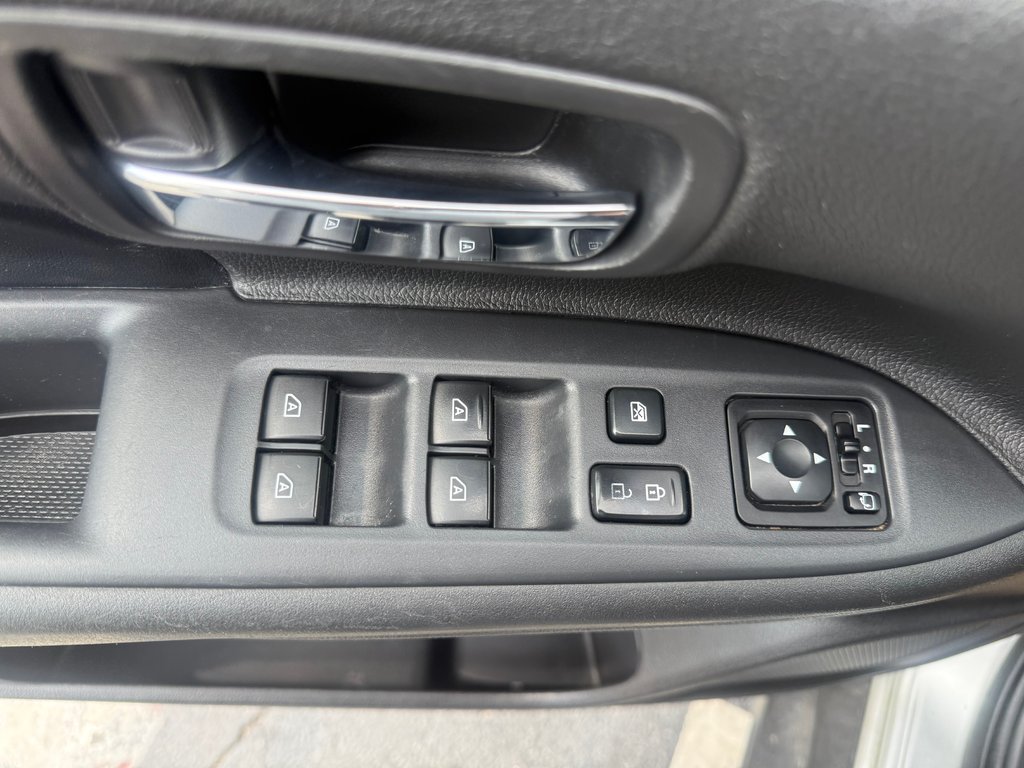 2020 Mitsubishi OUTLANDER ES, keyless entry, backup camera, Bluetooth in COLDBROOK, Nova Scotia - 8 - w1024h768px