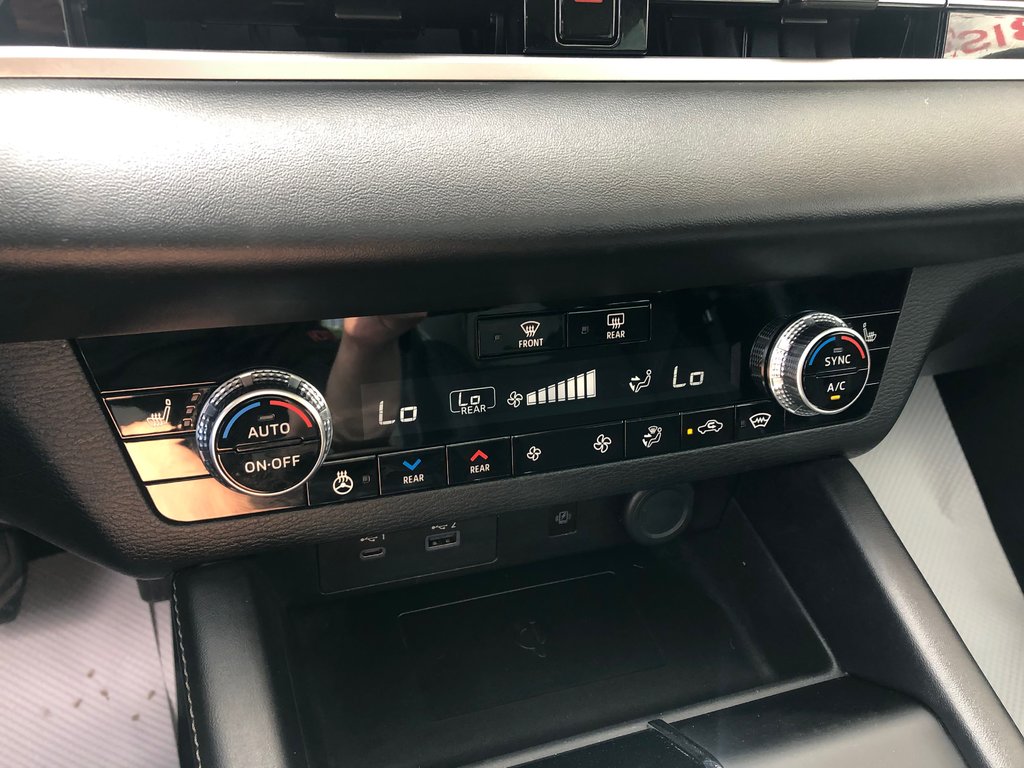 2022 Mitsubishi Outlander LE - sunroof, power & heated seats, reverse camera in Kentville, Nova Scotia - 14 - w1024h768px