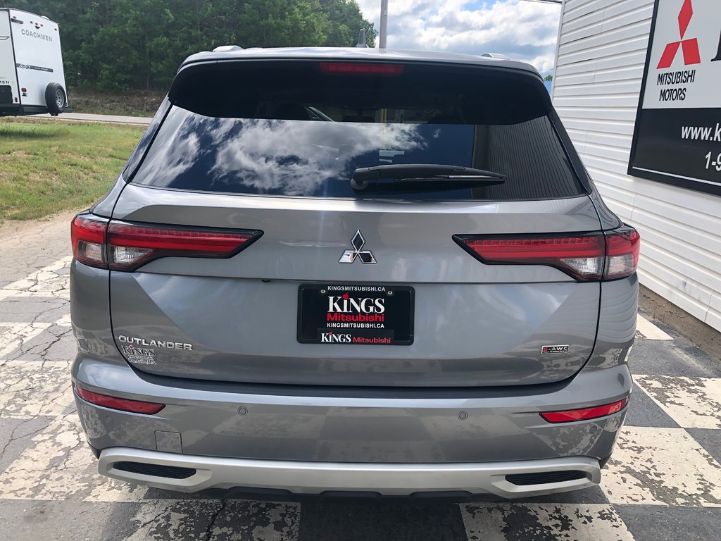 2022 Mitsubishi Outlander LE - sunroof, power & heated seats, reverse camera in Kentville, Nova Scotia - 5 - w1024h768px