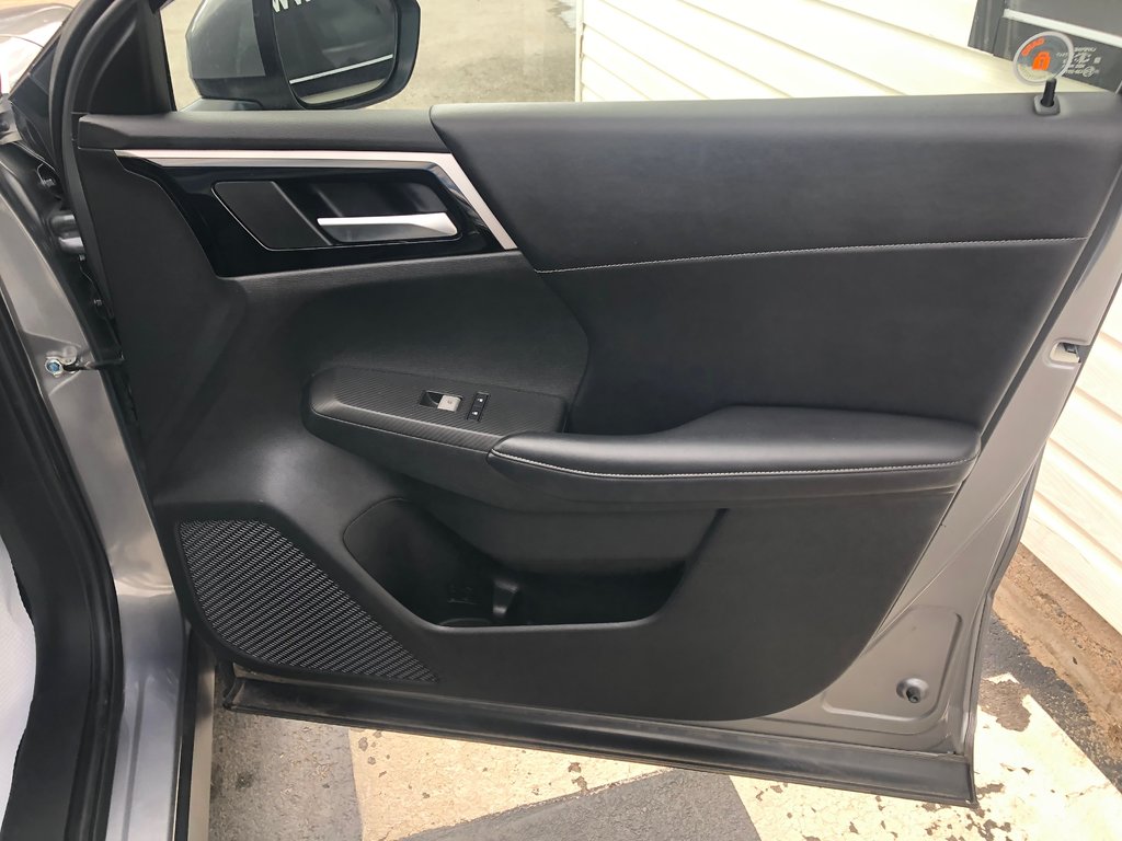 2022 Mitsubishi Outlander LE - sunroof, power & heated seats, reverse camera in Kentville, Nova Scotia - 26 - w1024h768px