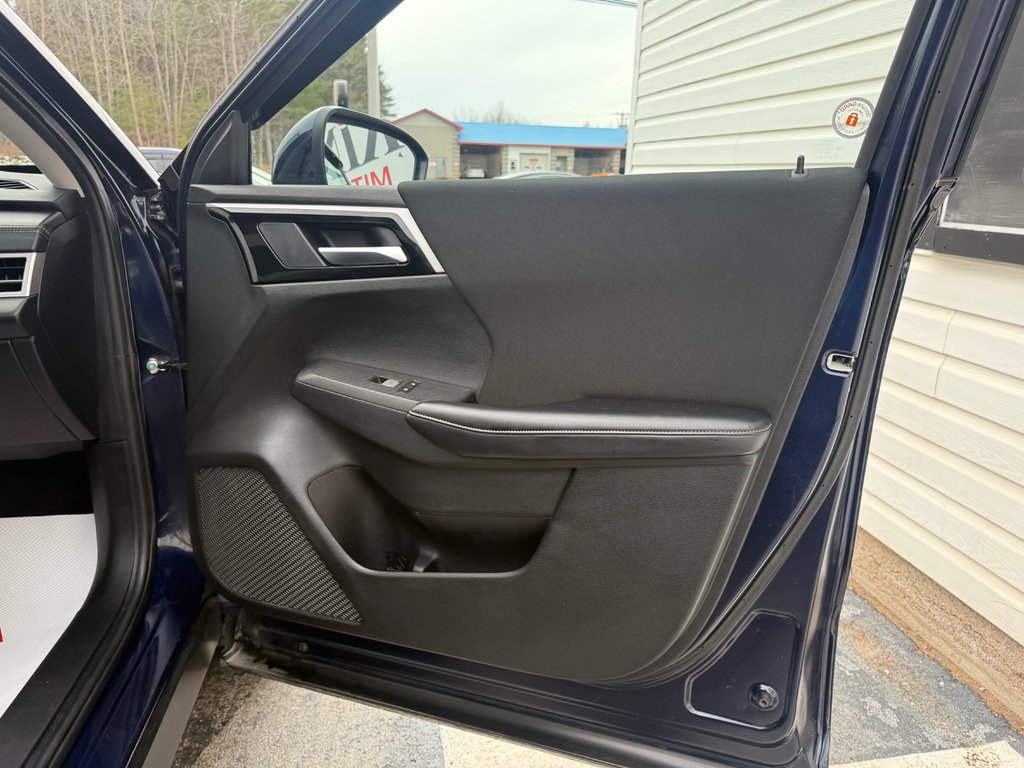2023 Mitsubishi Outlander LE S-AWC, keyless entry, backup camera, Bluetooth in Kentville, Nova Scotia - 19 - w1024h768px