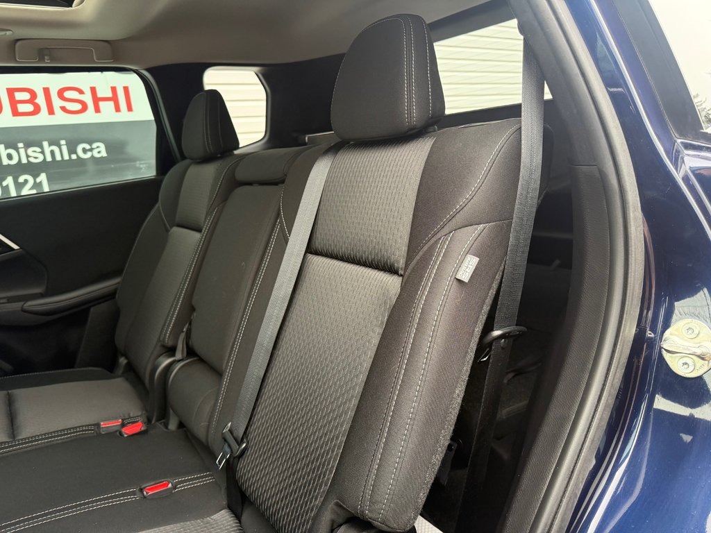 2023 Mitsubishi Outlander LE S-AWC, keyless entry, backup camera, Bluetooth in Kentville, Nova Scotia - 15 - w1024h768px