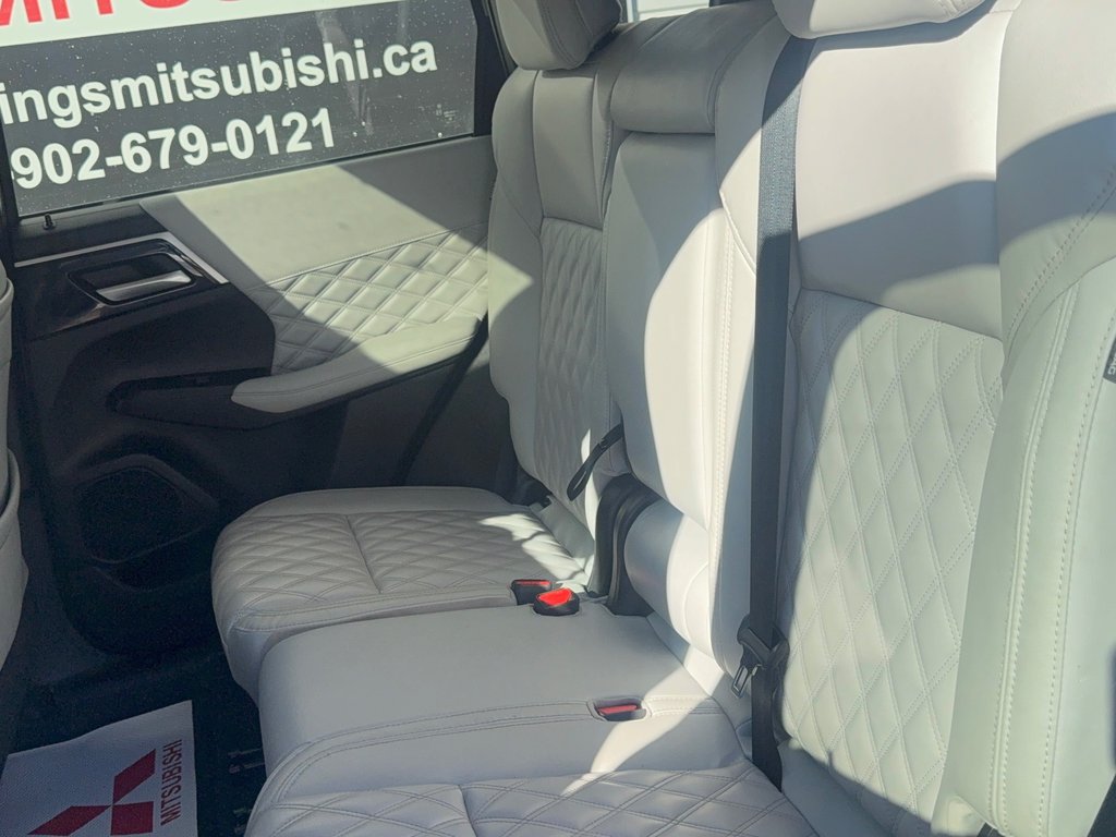 Mitsubishi Outlander SEL, keyless entry, backup camera, Bluetooth 2023 à COLDBROOK, Nouvelle-Écosse - 15 - w1024h768px