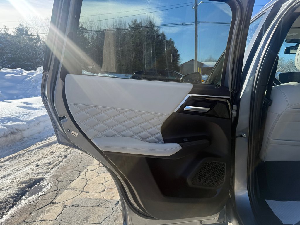 Mitsubishi Outlander SEL, keyless entry, backup camera, Bluetooth 2023 à COLDBROOK, Nouvelle-Écosse - 14 - w1024h768px