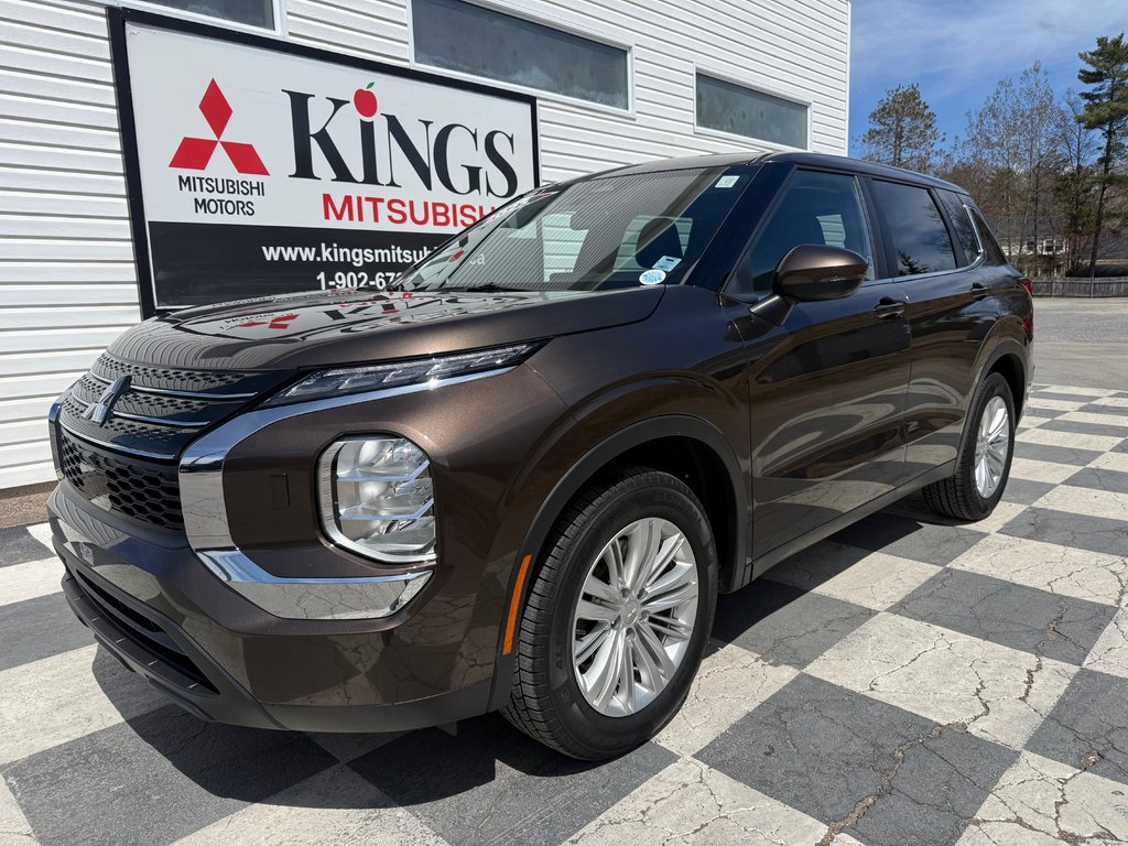 Mitsubishi Outlander ES, keyless entry, backup camera, Bluetooth 2023 à Kentville, Nouvelle-Écosse - 1 - w1024h768px