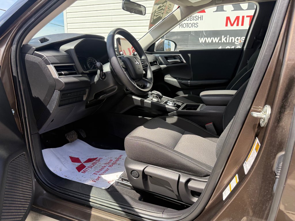 Mitsubishi Outlander ES, keyless entry, backup camera, Bluetooth 2023 à Kentville, Nouvelle-Écosse - 9 - w1024h768px