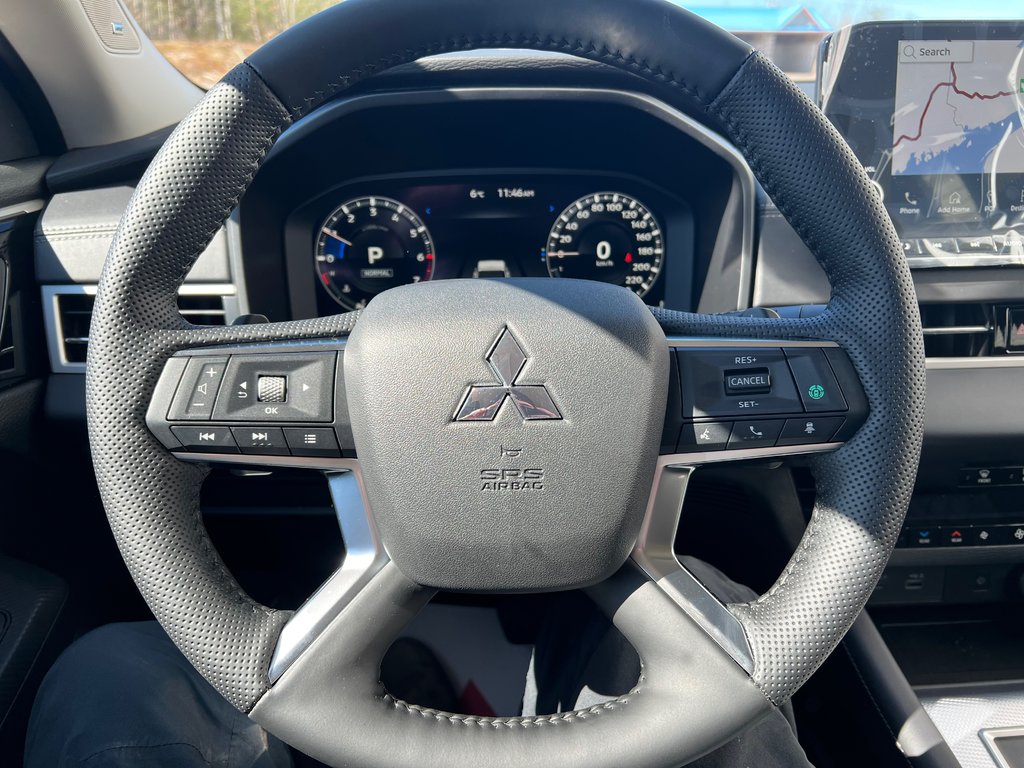 2024  Outlander GT S-AWC TWO TONE ROOF in Kentville, Nova Scotia - 10 - w1024h768px