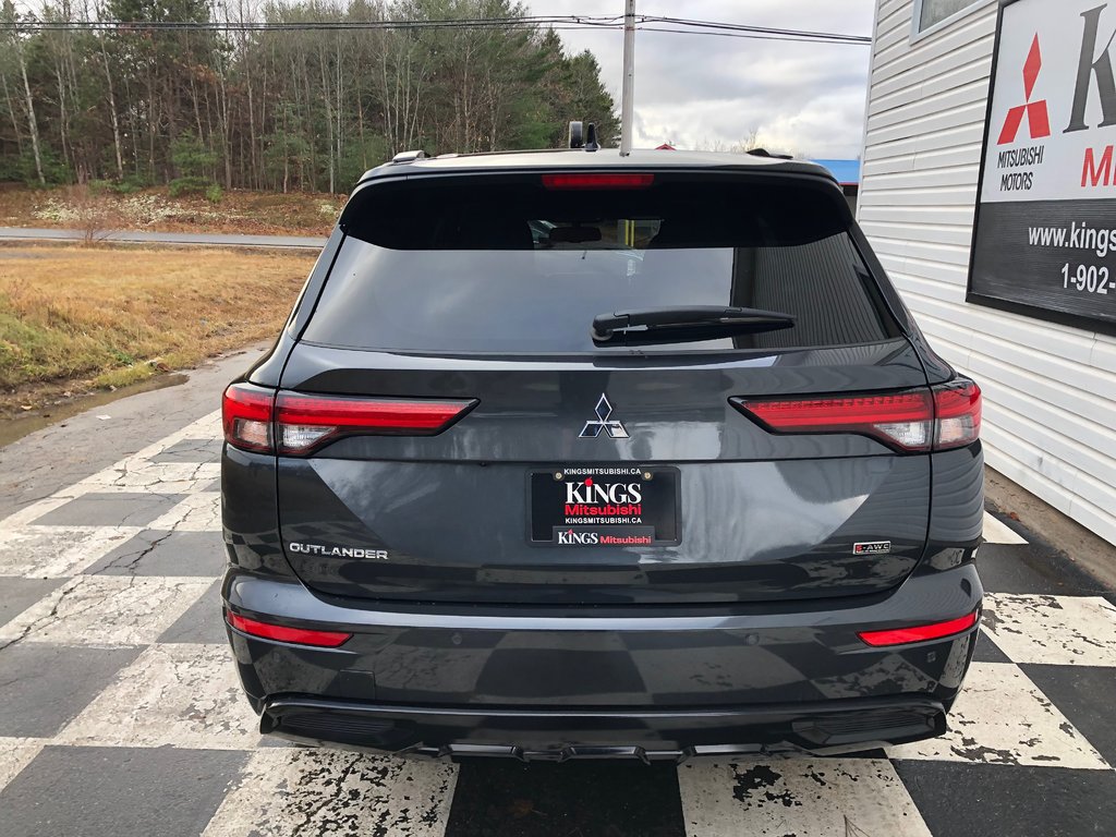 2024 Mitsubishi Outlander NOIR S-AWC TWO TONE ROOF in Kentville, Nova Scotia - 5 - w1024h768px