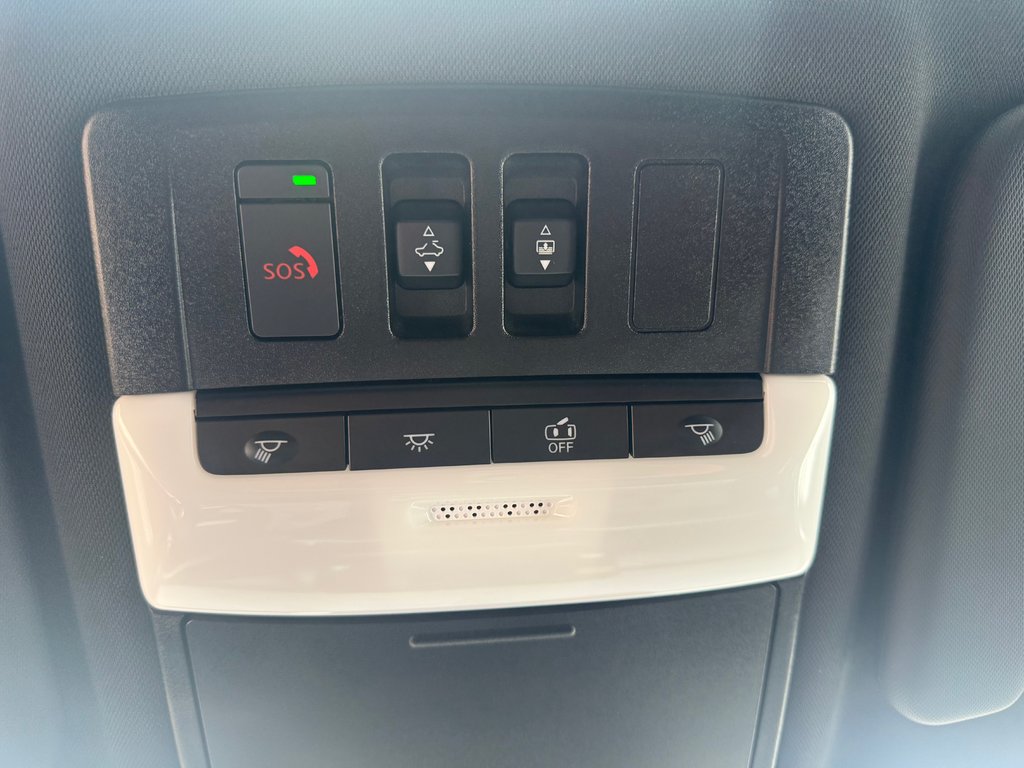 2024 Mitsubishi Outlander PHEV, NOIR Edition, keyless entry, heated seats in Kentville, Nova Scotia - 14 - w1024h768px