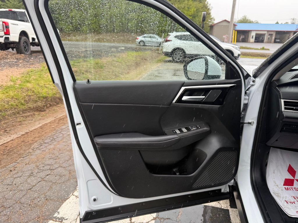 Mitsubishi Outlander LE, keyless entry, Cruise control, Bluetooth 2024 à Kentville, Nouvelle-Écosse - 7 - w1024h768px