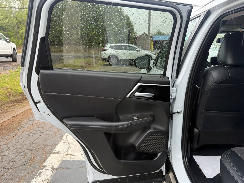 Mitsubishi Outlander LE, keyless entry, Cruise control, Bluetooth 2024 à Kentville, Nouvelle-Écosse - 14 - w1024h768px