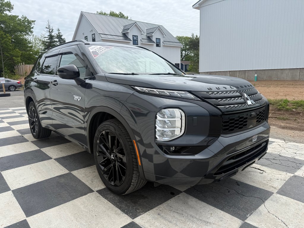 2024 Mitsubishi Outlander GT NOIR, keyless entry, backup camera, Bluetooth in COLDBROOK, Nova Scotia - 3 - w1024h768px