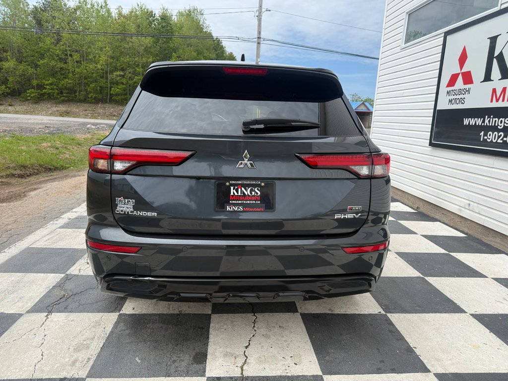 2024 Mitsubishi Outlander GT NOIR, keyless entry, backup camera, Bluetooth in COLDBROOK, Nova Scotia - 5 - w1024h768px