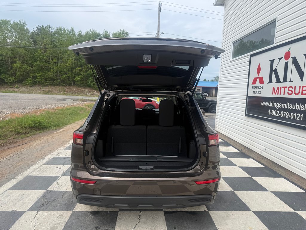 2024 Mitsubishi Outlander ES, keyless entry, backup camera, Bluetooth in COLDBROOK, Nova Scotia - 16 - w1024h768px