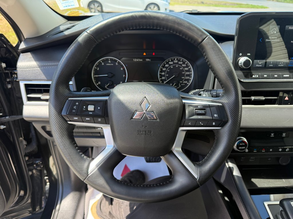 Mitsubishi Outlander LE, keyless entry, backup camera, Bluetooth 2024 à Kentville, Nouvelle-Écosse - 10 - w1024h768px