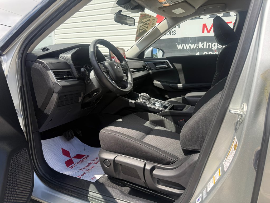 Mitsubishi Outlander ES, keyless entry, backup camera, Bluetooth 2024 à COLDBROOK, Nouvelle-Écosse - 9 - w1024h768px