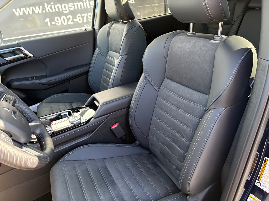 2025 Mitsubishi Outlander LE S-AWC in Kentville, Nova Scotia - 18 - w1024h768px