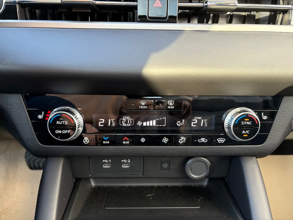 2025 Mitsubishi Outlander LE S-AWC in Kentville, Nova Scotia - 14 - w1024h768px