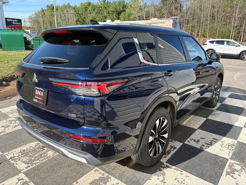 2025 Mitsubishi Outlander LE S-AWC in Kentville, Nova Scotia - 4 - w1024h768px