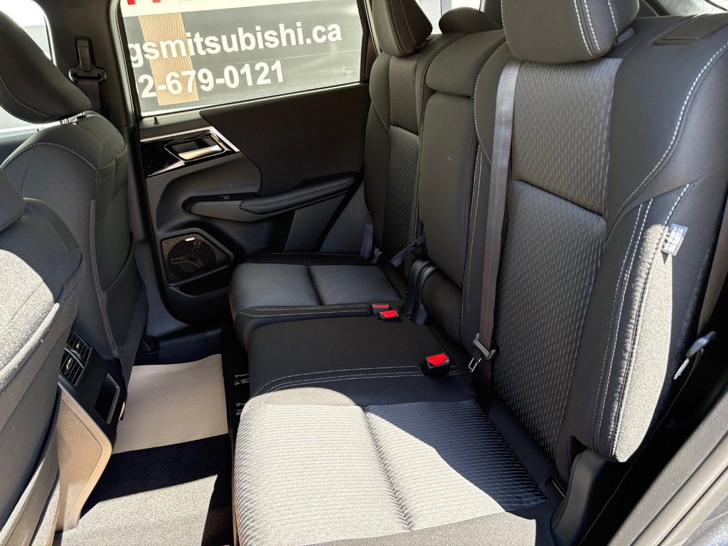 2025 Mitsubishi Outlander ES S-AWC in Kentville, Nova Scotia - 19 - w1024h768px