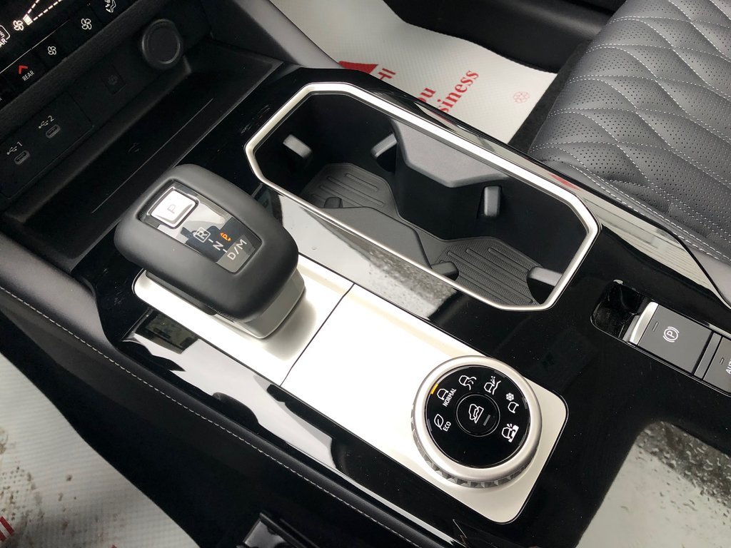 2025 Mitsubishi Outlander SEL S-AWC in Kentville, Nova Scotia - 16 - w1024h768px