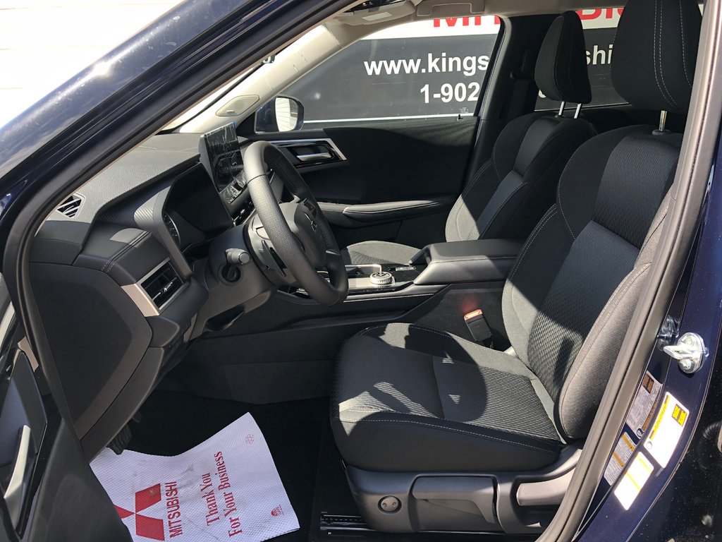 2025 Mitsubishi Outlander ES S-AWC in Kentville, Nova Scotia - 10 - w1024h768px
