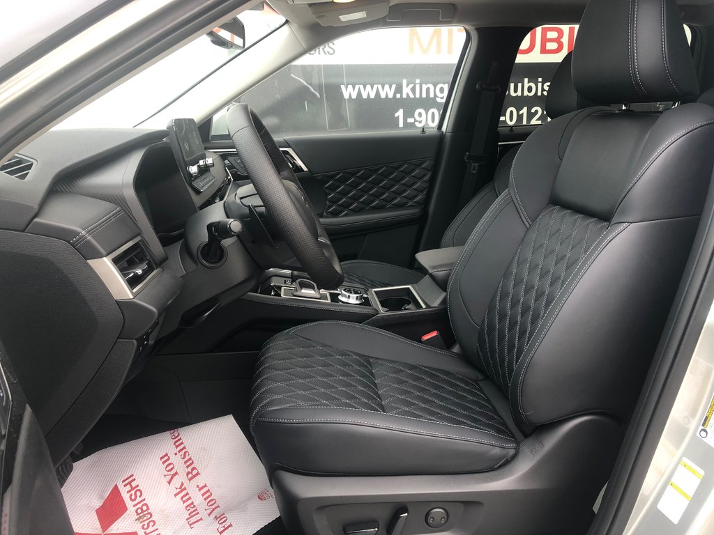 2025 Mitsubishi Outlander SEL S-AWC in Kentville, Nova Scotia - 19 - w1024h768px