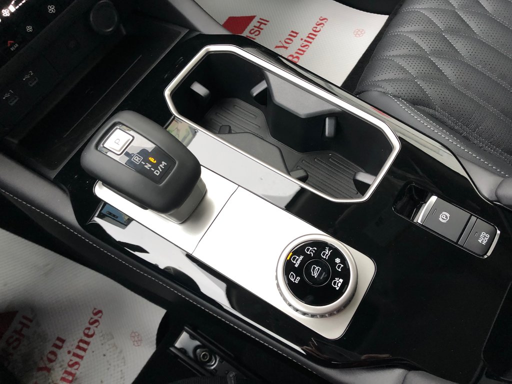2025 Mitsubishi Outlander SEL S-AWC in Kentville, Nova Scotia - 16 - w1024h768px