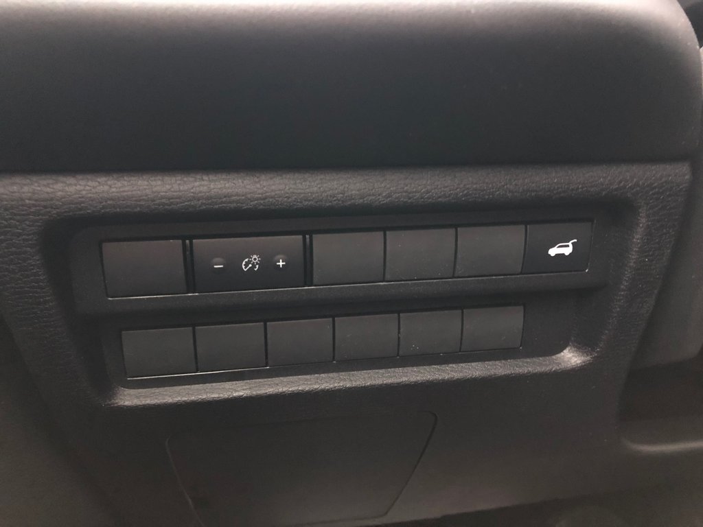 2025 Mitsubishi Outlander SEL S-AWC in Kentville, Nova Scotia - 9 - w1024h768px