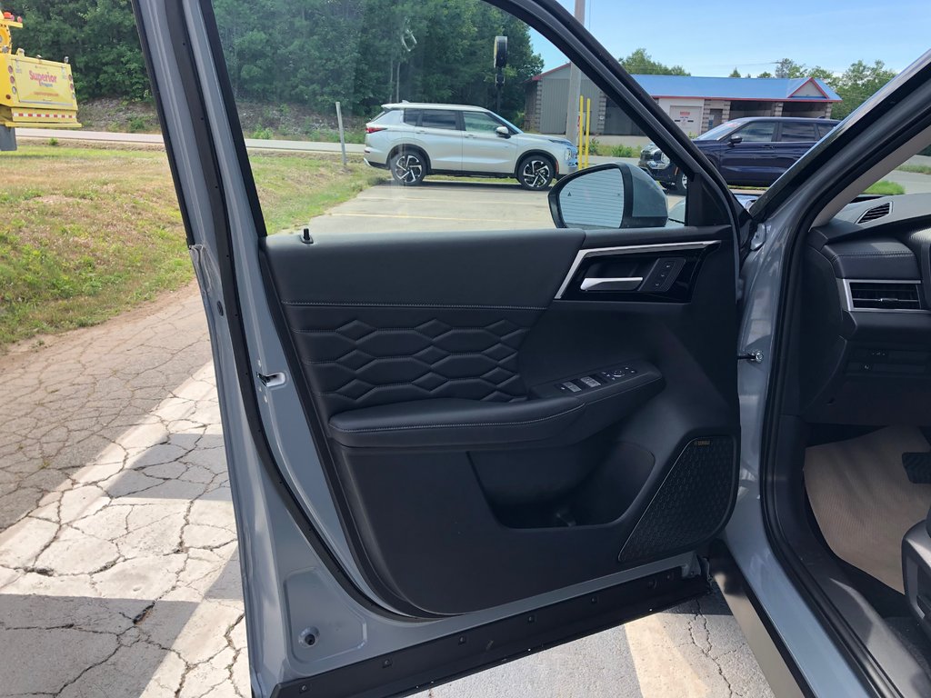 Mitsubishi Outlander GT S-AWC 2025 à Kentville, Nouvelle-Écosse - 7 - w1024h768px