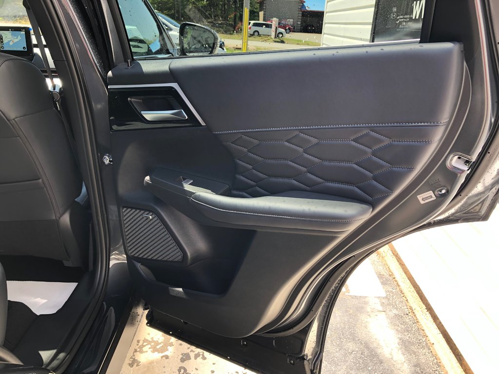 2025 Mitsubishi Outlander SEL S-AWC in Kentville, Nova Scotia - 23 - w1024h768px
