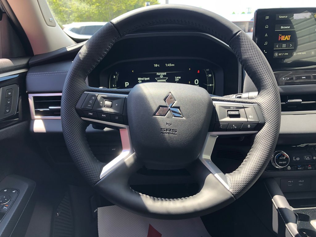 2025 Mitsubishi Outlander SEL S-AWC in Kentville, Nova Scotia - 9 - w1024h768px