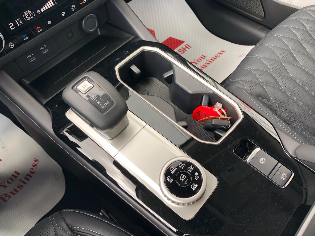2025 Mitsubishi Outlander GT S-AWC TWO TONE ROOF in Kentville, Nova Scotia - 16 - w1024h768px