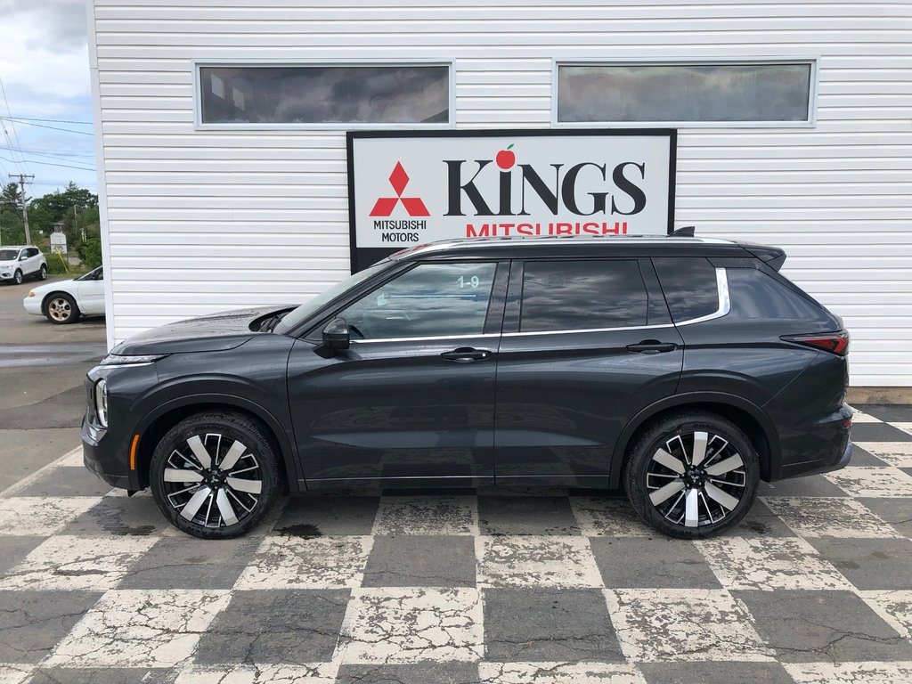 2025 Mitsubishi Outlander GT S-AWC TWO TONE ROOF in Kentville, Nova Scotia - 30 - w1024h768px