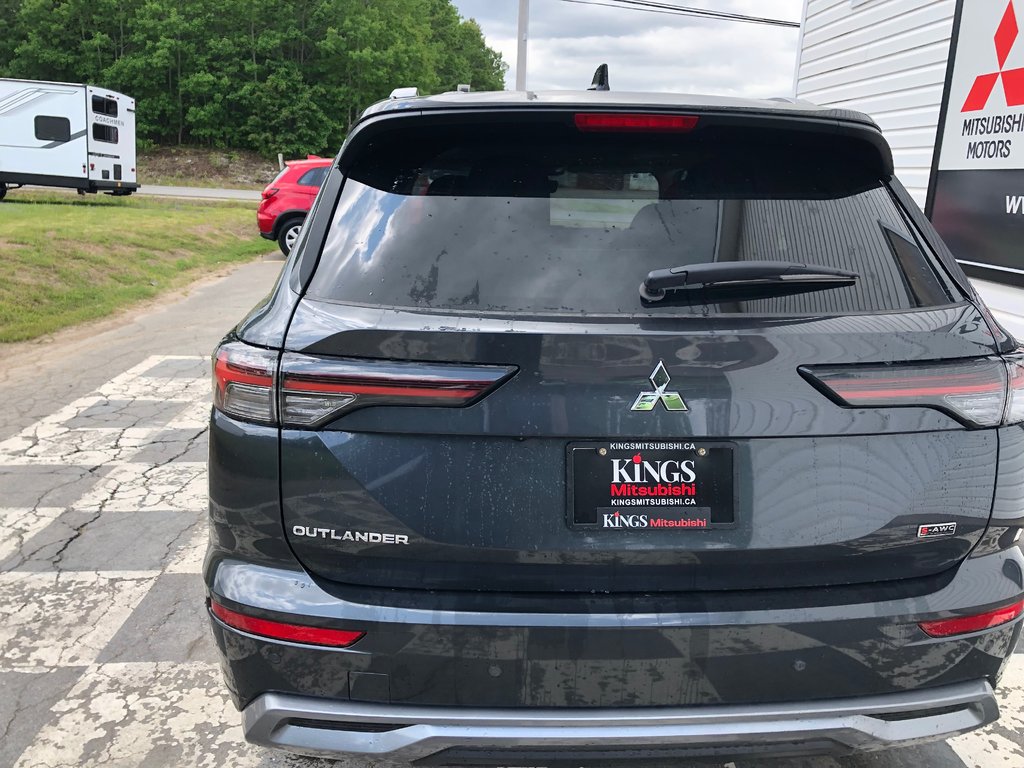 2025 Mitsubishi Outlander GT S-AWC TWO TONE ROOF in Kentville, Nova Scotia - 5 - w1024h768px