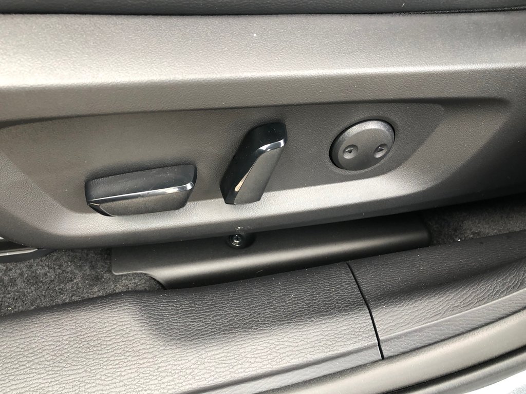 2025 Mitsubishi Outlander GT S-AWC TWO TONE ROOF in Kentville, Nova Scotia - 20 - w1024h768px