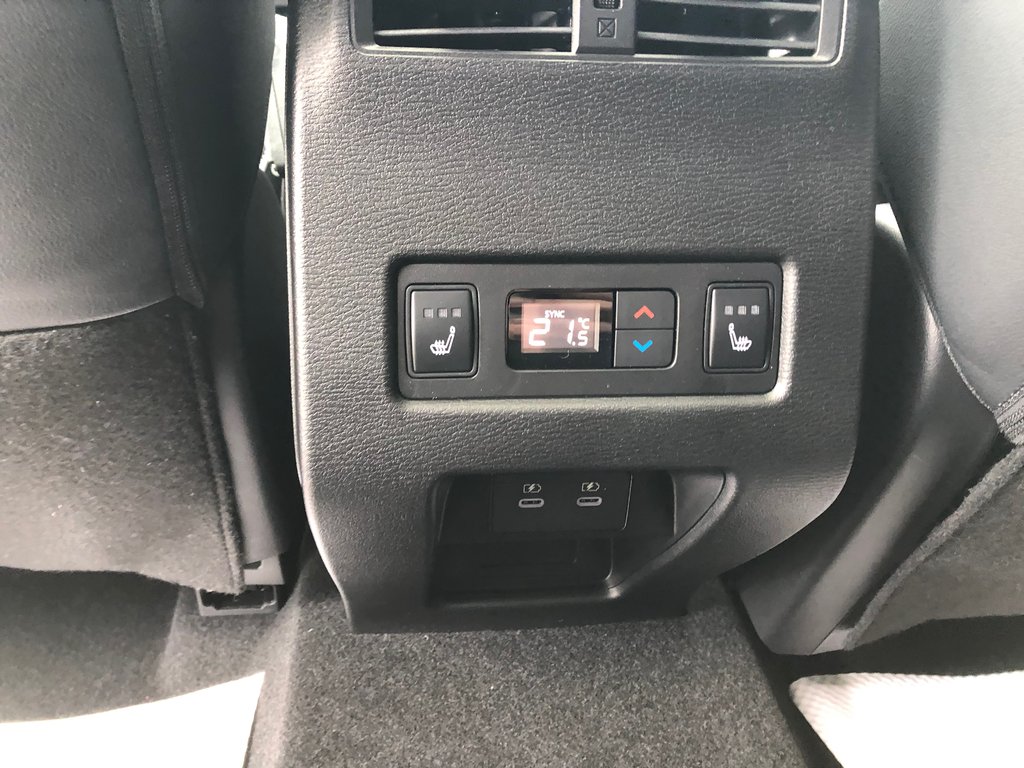 2025 Mitsubishi Outlander GT S-AWC TWO TONE ROOF in Kentville, Nova Scotia - 24 - w1024h768px