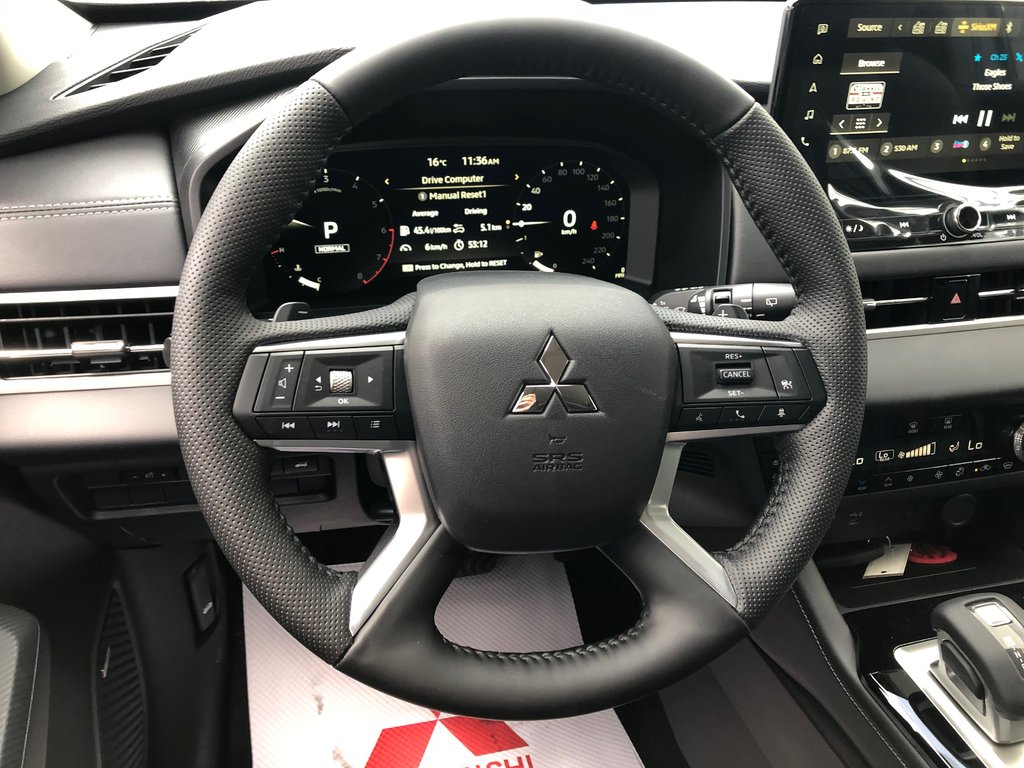 2025 Mitsubishi Outlander SEL S-AWC in Kentville, Nova Scotia - 9 - w1024h768px