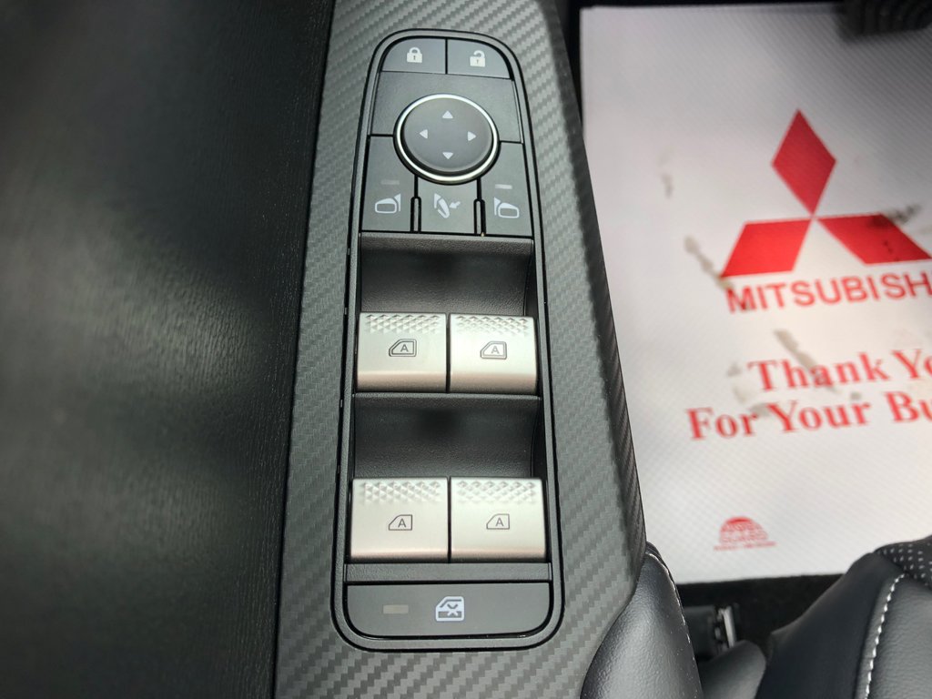 2025 Mitsubishi Outlander SEL S-AWC in Kentville, Nova Scotia - 7 - w1024h768px