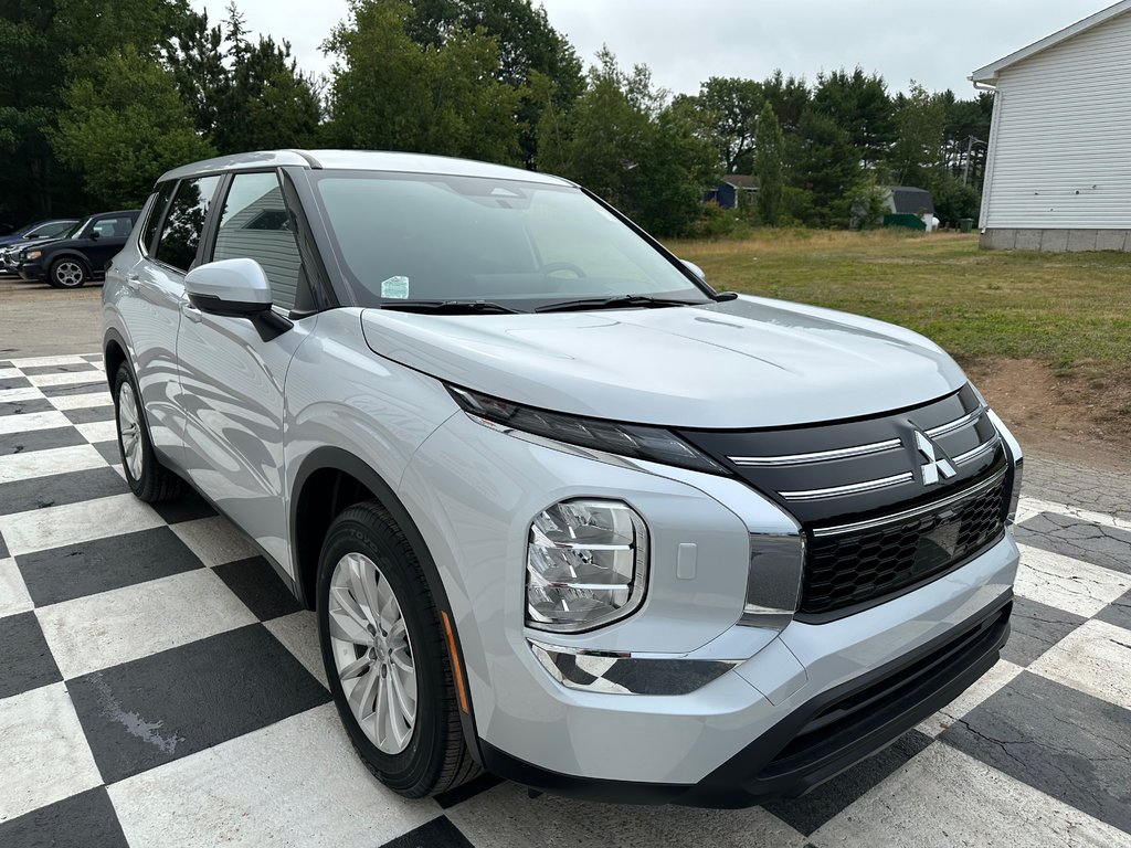 2025 Mitsubishi Outlander ES S-AWC in Kentville, Nova Scotia - 3 - w1024h768px