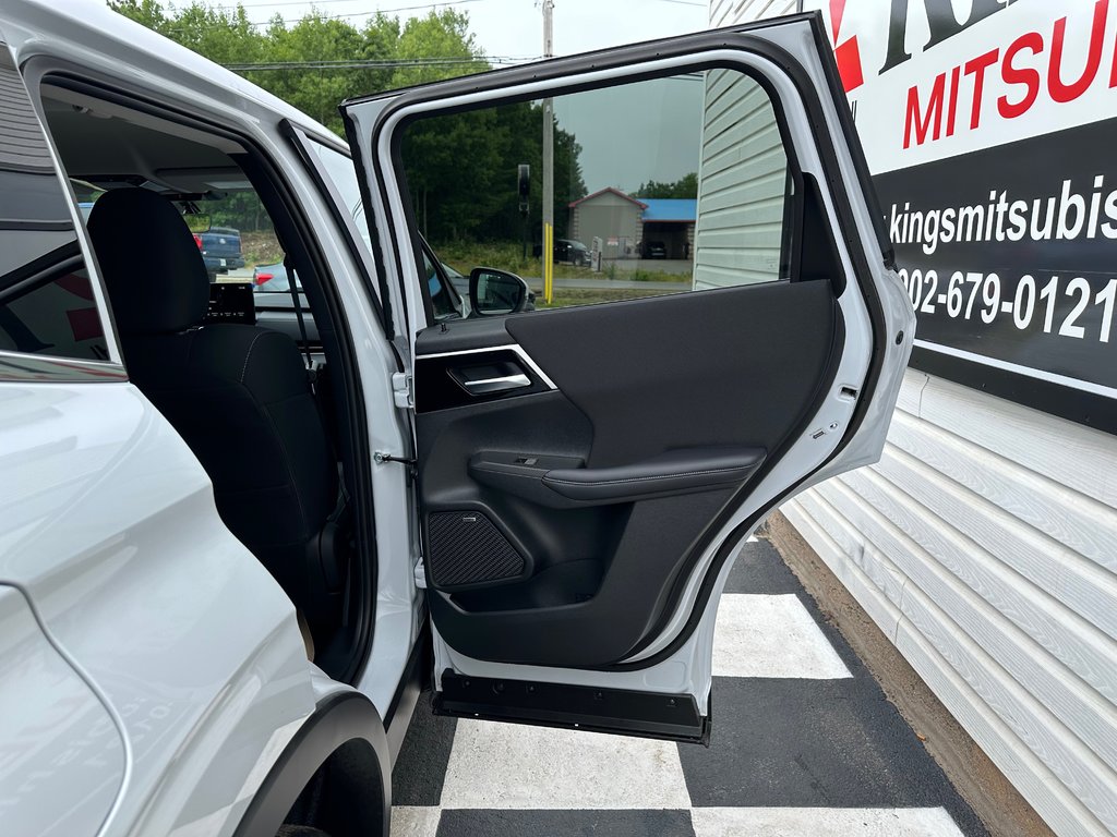 2025 Mitsubishi Outlander ES S-AWC in Kentville, Nova Scotia - 18 - w1024h768px