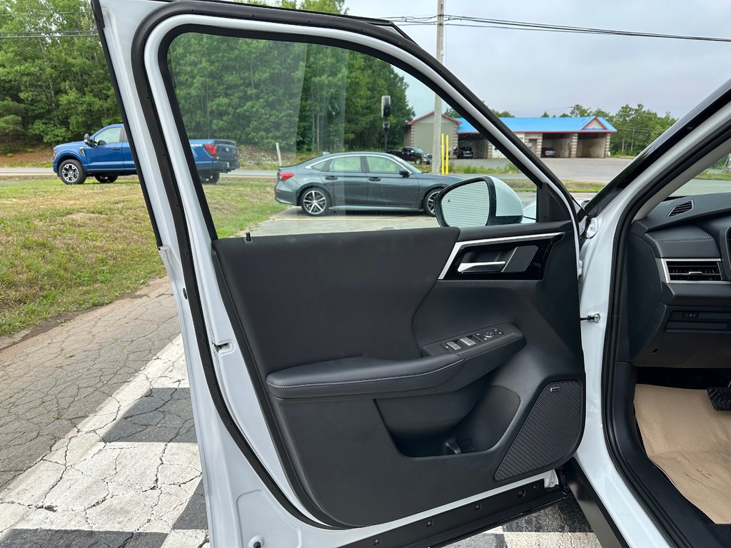 2025 Mitsubishi Outlander ES S-AWC in Kentville, Nova Scotia - 7 - w1024h768px