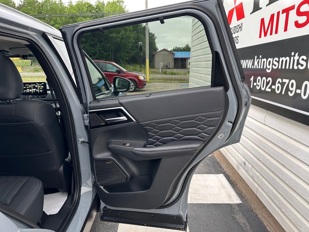 2025 Mitsubishi Outlander GT S-AWC in Kentville, Nova Scotia - 25 - w1024h768px