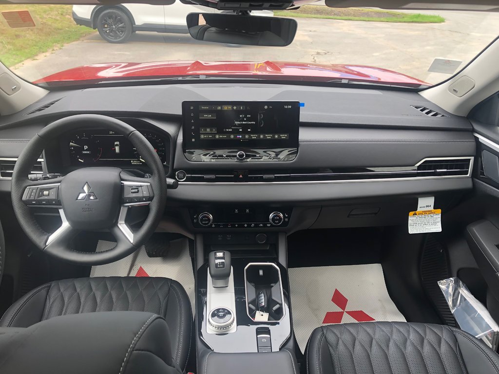 2025 Mitsubishi Outlander SEL S-AWC in Kentville, Nova Scotia - 14 - w1024h768px
