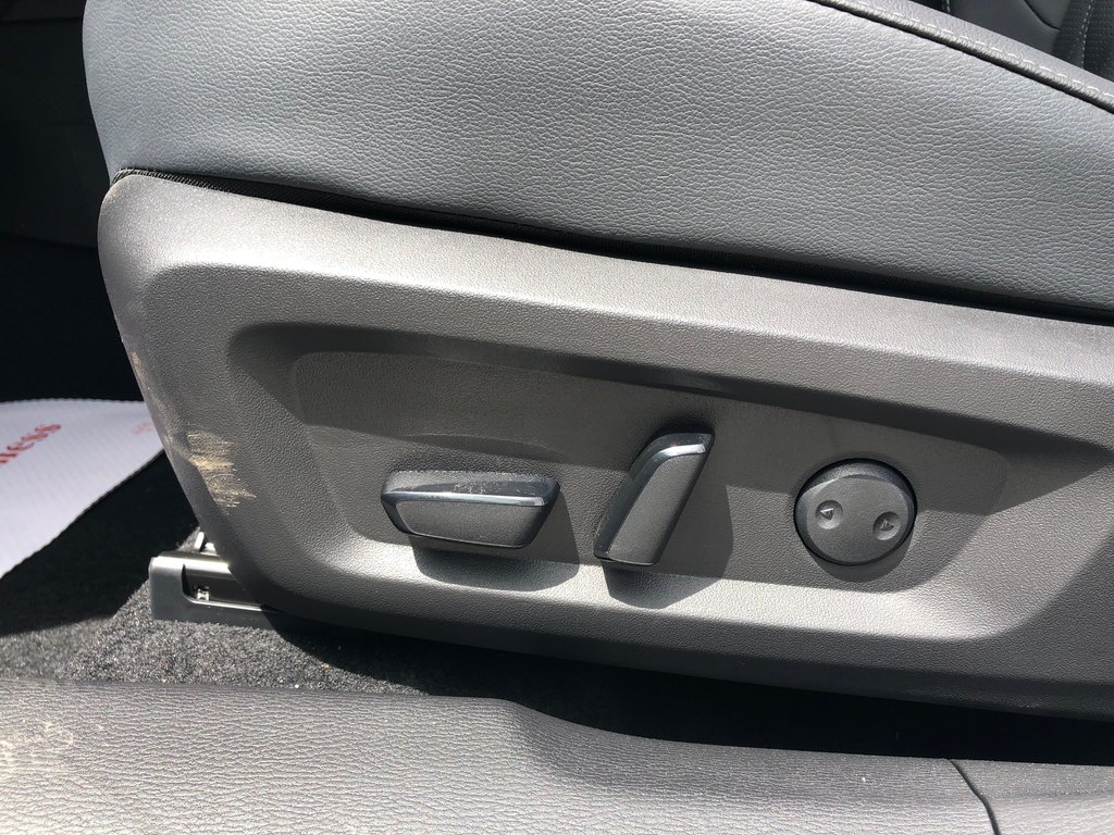 2025 Mitsubishi Outlander SEL S-AWC in Kentville, Nova Scotia - 10 - w1024h768px