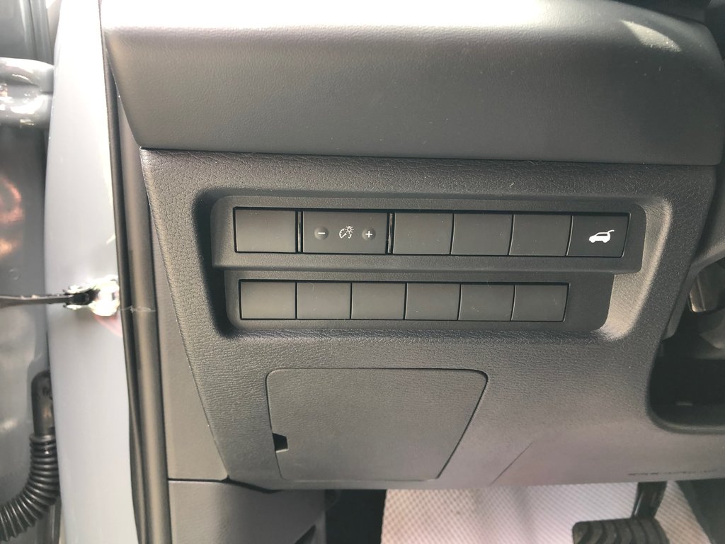 2025 Mitsubishi Outlander SEL S-AWC in Kentville, Nova Scotia - 11 - w1024h768px