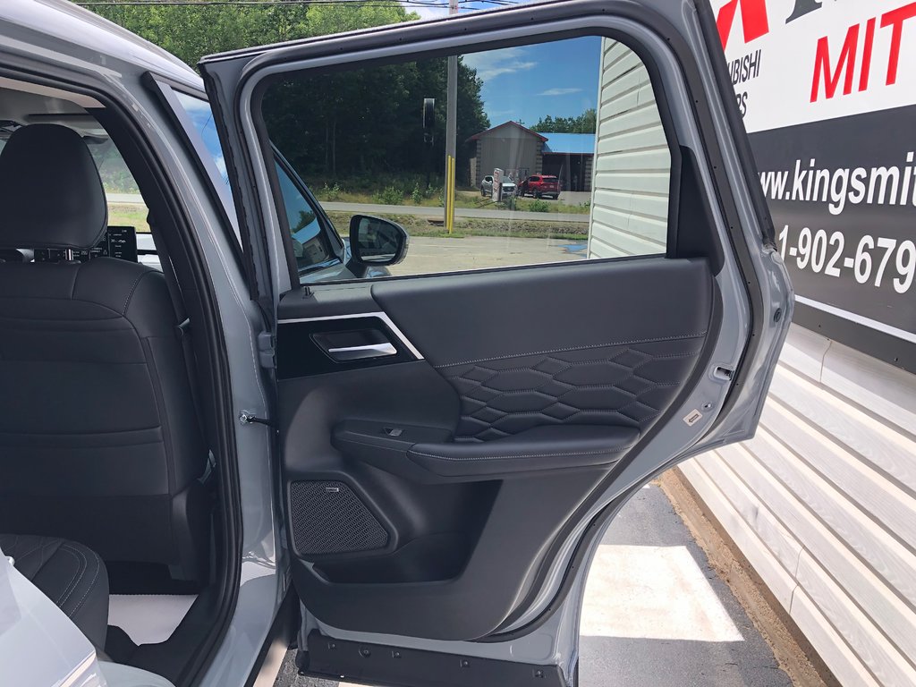 2025 Mitsubishi Outlander SEL S-AWC in Kentville, Nova Scotia - 21 - w1024h768px